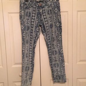 Geometric skinny jeans